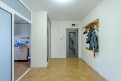 Apartament spațios, modernizat, 2 camere – Bd. Cosminului - 6