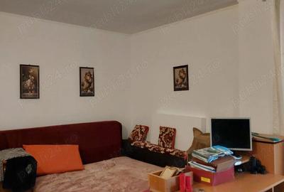 Apartament cu 2 camere decomandat în Central - 2