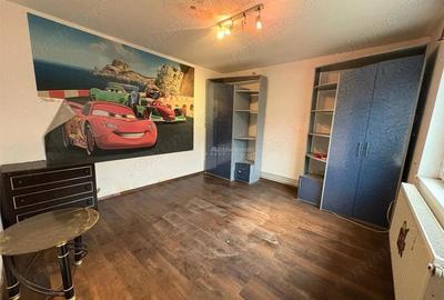 Bocsa Romana, Casa 8 Incaperi, Strada Principala. - 4