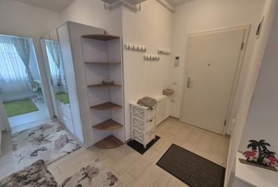 Apartament cu 2 camere decomandat, mobilat în Tractorul - 9