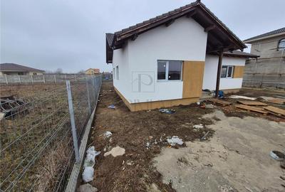 Casă individuală cu 4 camere cu Canalizare în Moșnița Nouă - 5