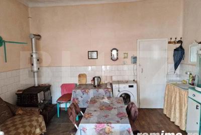 Casa in Abrud, teren 480mp, zona ultracentrala a orasului. APUSENI - 4