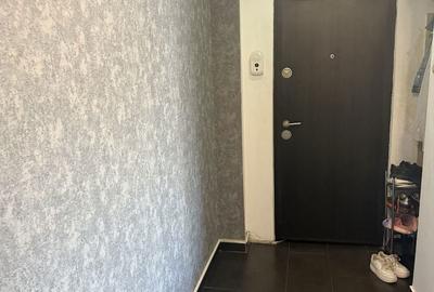 Apartament cu 3 camere în Plopilor