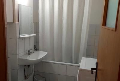 Garsonieră nedecomandată în Central - 8