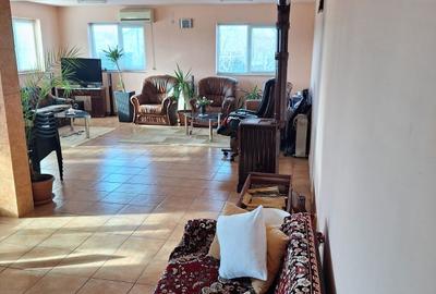 Casa STOLNICI/FALFANI, teren 476mp, finisaje medii - 2
