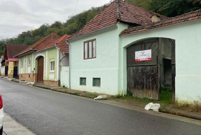 Casă cu 3 camere în Șeica Mică - 2