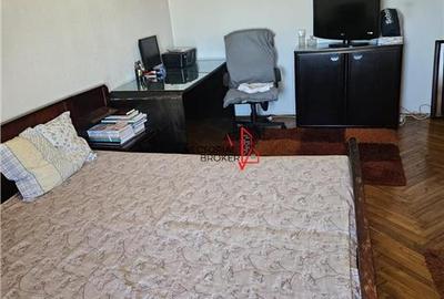 Garsoniera Rond Alba Iulia, decomandat, vedere libera - 4