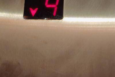 Casă cu 9 camere cu Canalizare în P-ța Romană - 14