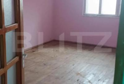 Casă cu 3 camere cu Teren 1900 Mp în Central - 5