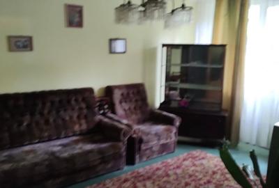Apartament cu 3 camere decomandat în Drumul Taberei - 2