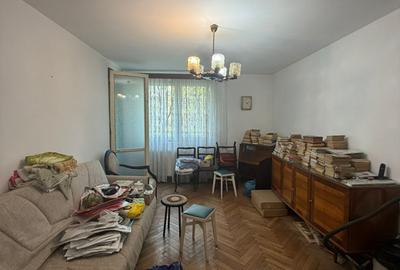 Apartament cu 4 camere semidecomandat în Nicolae Grigorescu