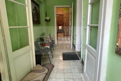 Apartament de Vanzare la Parterul unei case colective - 4