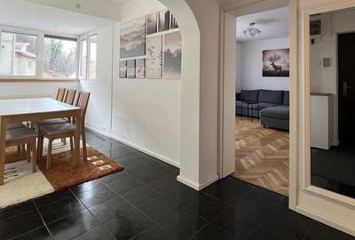 Apartament cu 3 camere decomandat, mobilat în Centrul Civic - 1