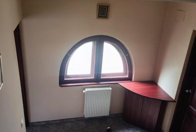 Casă cu 5 camere cu Teren 70 Mp în Brâncoveanu - 13