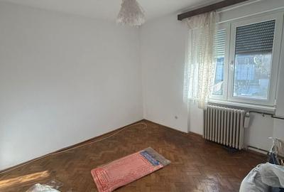 Apartament cu 3 camere decomandat în Neptun - 4