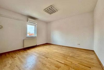 Casă cu 7 camere cu Teren 470 Mp în Șagului - 10