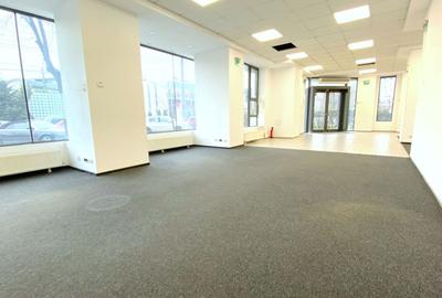Spațiu comercial, de 130.38000488281 mp, în Aradului