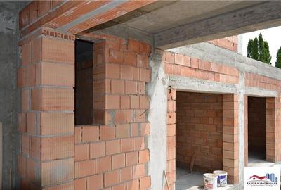 Casă cu 4 camere cu Teren 500 Mp în Sângeorgiu de Mureș - 2