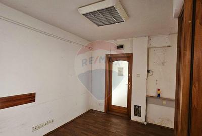 Spa?iu comercial Spa?iu comercial - 23