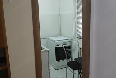Garsonieră nedecomandată în Girocului - 3
