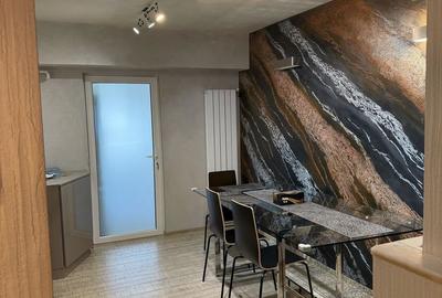 Apartament cu 4 camere decomandat în Central - 1