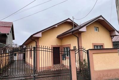 Casă cu 4 camere în Central - 7