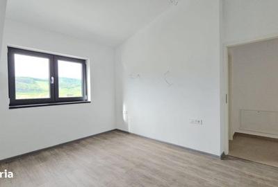 Apartament cu 3 camere în Sânpetru - 15