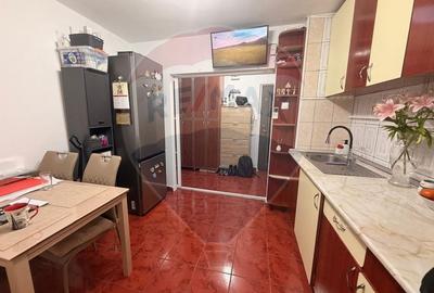 Vanazre Ap 2 camere în zona Titan - 3