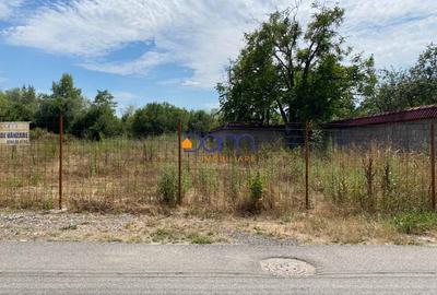 Teren intravilan, utilitati, strada asfaltata - 4