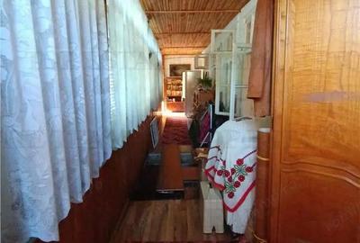 Casă cu 5 camere cu Garaj în Central - 4