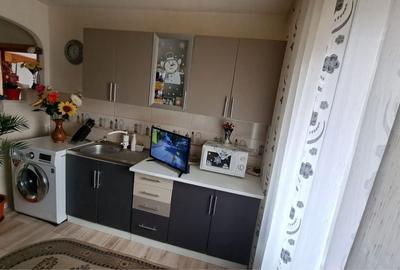 Apartament cu 3 camere decomandat în Crihala - 2