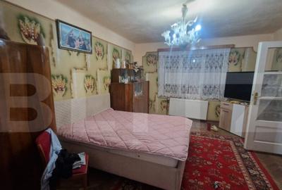 Casă cu 4 camere cu Teren 1150 Mp în Sânpetru