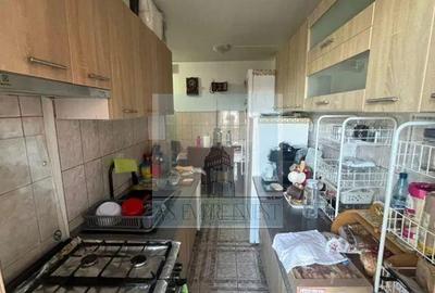 Apartament 3 camere - zona Bartolomeu - 4