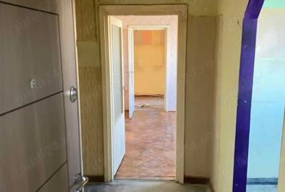 Apartament de vanzare 2 camere , Str Paulesti , et 3 , 62.000 euro neg. - 9