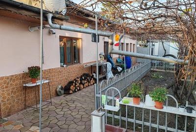 CASA IN POPESTI LEORDENI, RENOVATA, CURTE, MOBILAT-UTILATA - 1