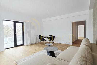 Apartament cu 4 camere în Central - 1