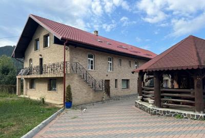 Casă cu 7 camere cu Teren 2500 Mp în Sucevița - 11