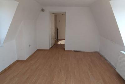 Spațiu comercial, de 319 mp, în Central - 5
