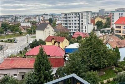 Apartament cu 3 camere - bucatarie separata - 76mp - 1