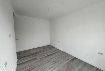 Casă cu 5 camere cu Teren 340 Mp în Remetea Mare - 2