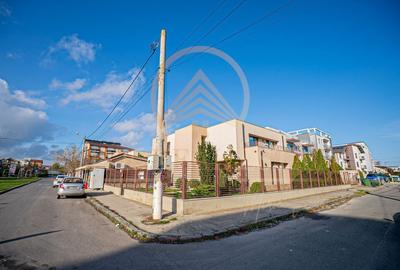 Stațiunea Mamaia Nord / Langa mare - Vânzare casa deosebita P+1E - 49