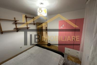 Apartament de 2 camere, 54mp , Zona Poli 2 - 8