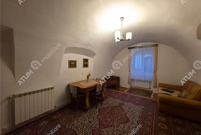 Casa spatioasa cu 3 camere si gradina de 200mp in centru istoric Sibiu Casa spatioasa cu 3 camere si gradina de 200mp in centru istoric Sibiu - 14