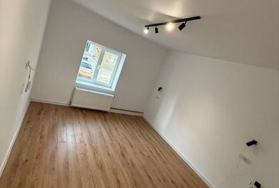 Apartament cu 3 camere decomandat în Ștefănești - 6