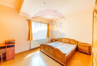 Apartament cu 3 camere de inchiriat - Zona Intim - 1