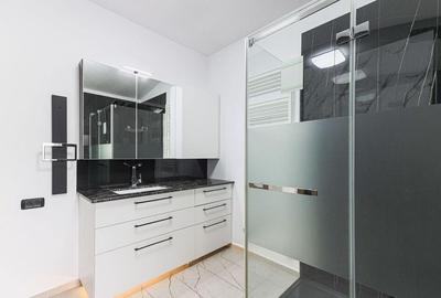 Casă cu 3 camere cu Canalizare în Subcetate - 1