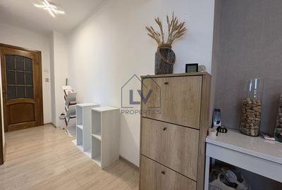 Apartament cu 3 camere decomandat, mobilat în P-ța Victoriei - 14