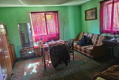 Casă cu 3 camere în Central - 1