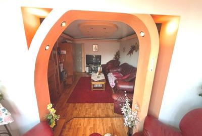 Apartament 3 camere, mobilat, zona Judetean - 1