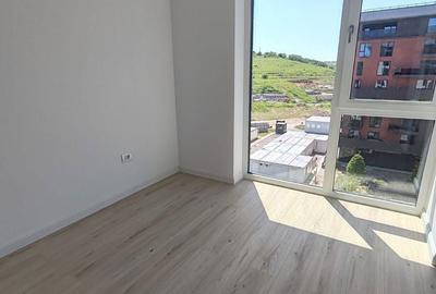 Apartament cu 2 camere semidecomandat în Podu Roș - 4